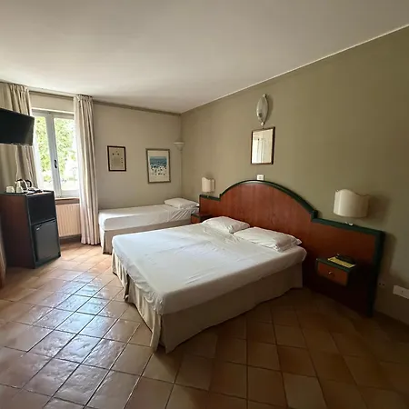 Otel Le Mura 3*