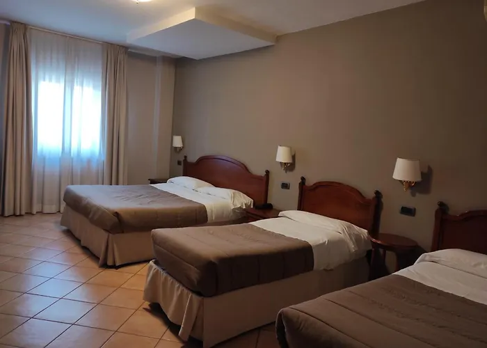 レ ムーラ ホテル 3*