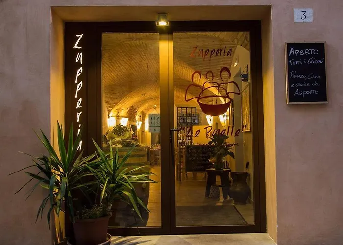 Szálloda Le Mura Foligno