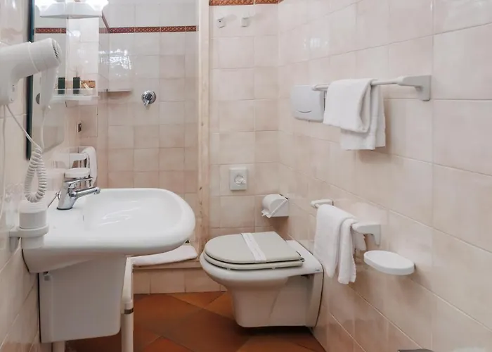 Le Mura Szálloda Foligno